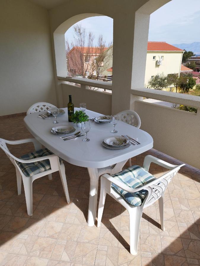 Apartmani Vjeko วีร์ ภายนอก รูปภาพ
